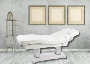 Massagebank Modena witte basis, witte bekleding, 4 motoren en verwarming